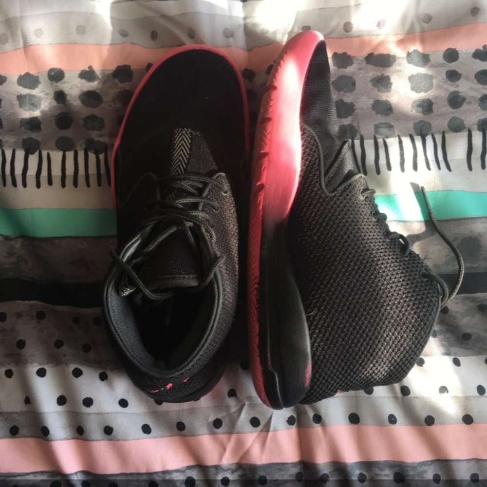 Jordan Eclipse Chukka GG🌚